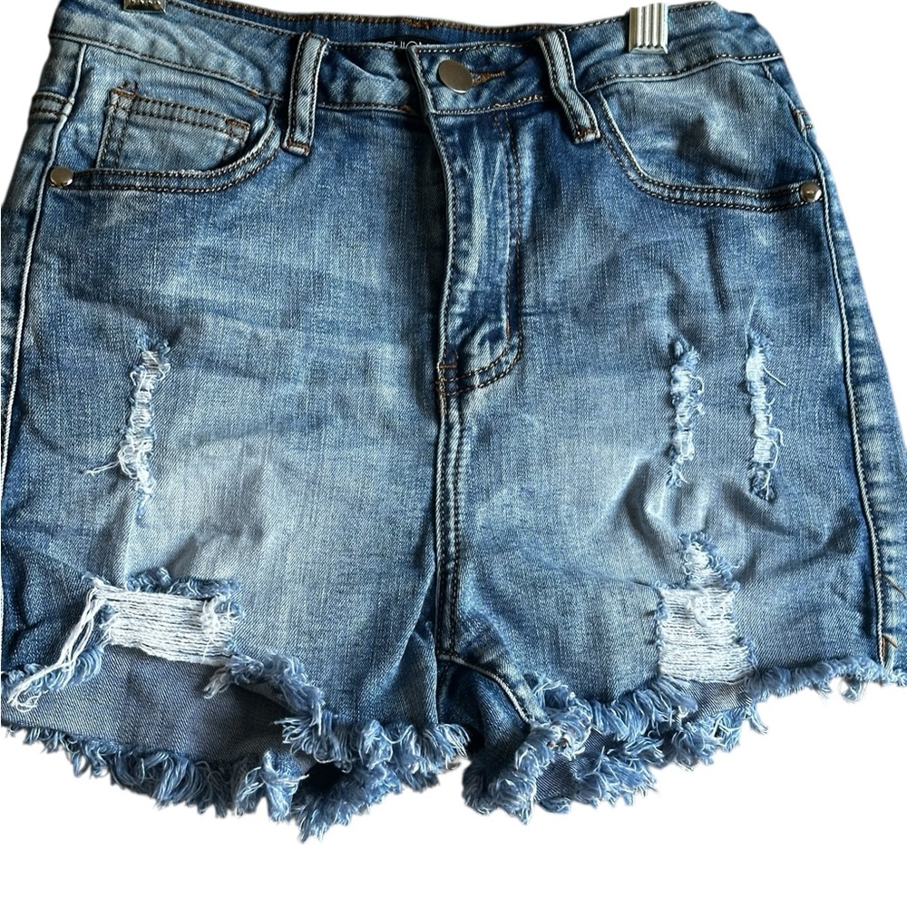 FASHION NOVA WOMAS DISTRESSED DENIM SHORTS SZ MEDIUM 28 - Picture 2 of 15